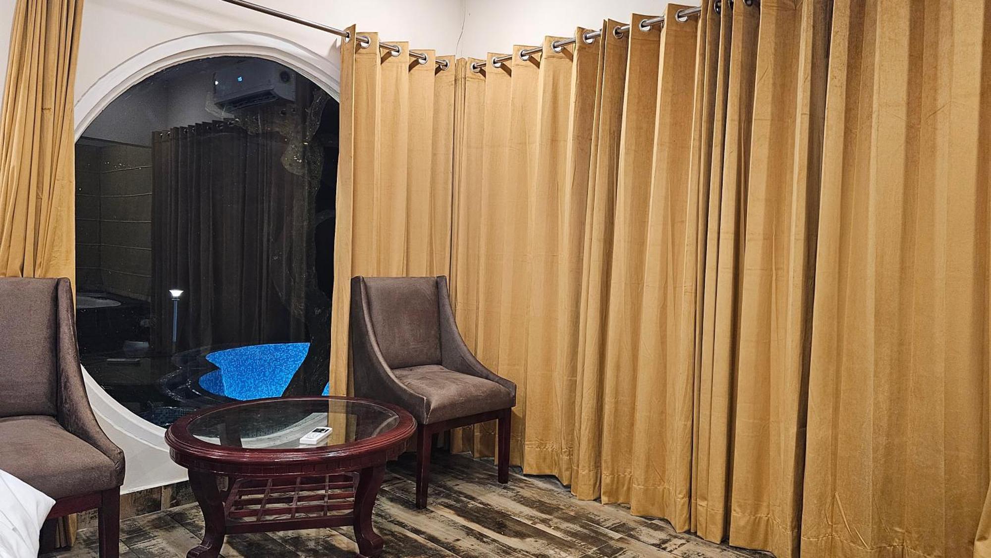The Bohemian Casa Dehradun Hotel Værelse billede